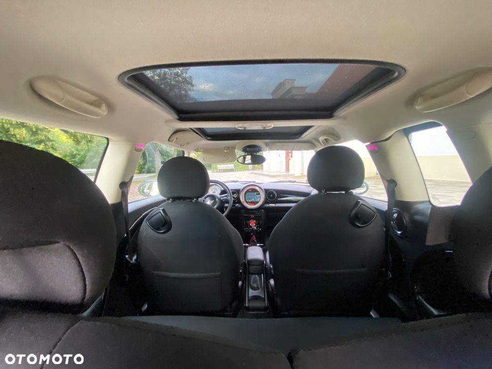 MINI Clubman Cooper D - 10