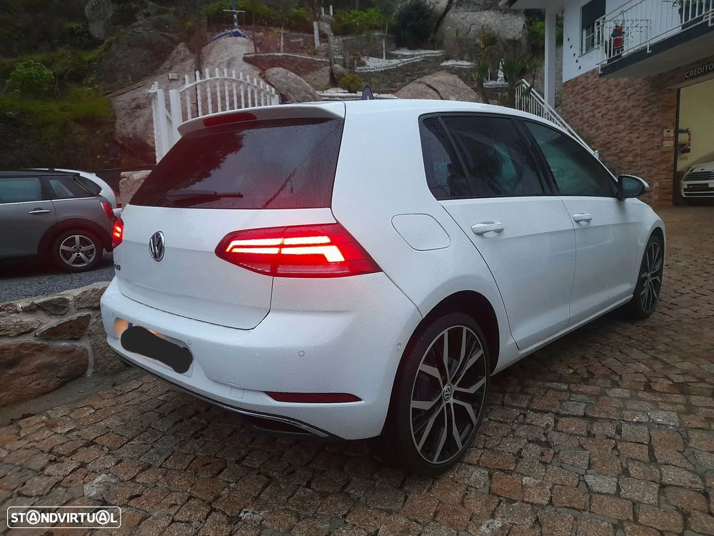 VW Golf 1.6 TDI Highline - 9