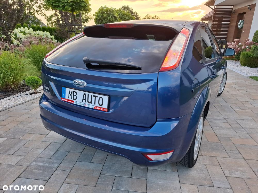 Ford Focus 1.6 16V Viva I - 19