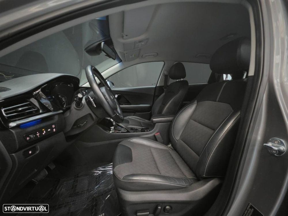 Kia Niro 1.6 GDi HEV Urban - 13