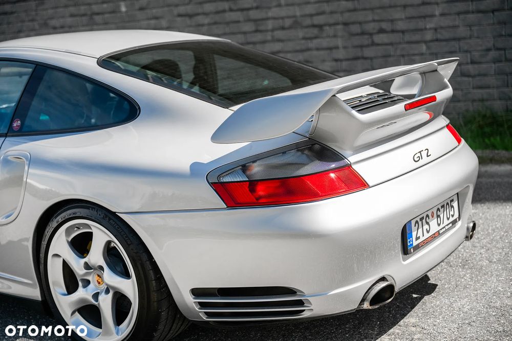 Porsche 911 GT2 - 8