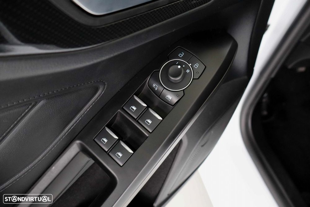 Ford Focus 1.0 EcoBoost MHEV ST-Line - 13