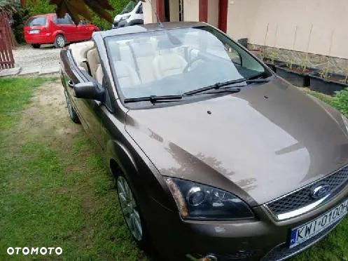 Ford Focus CC 2.0 Titanium - 2