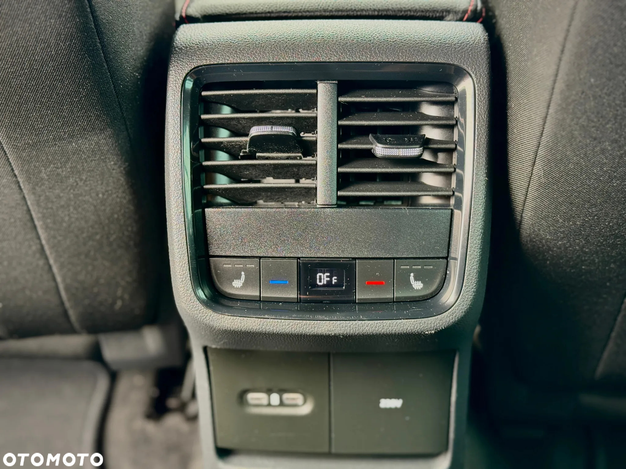 Skoda Octavia Combi 2.0 TDI DSG 4x4 RS - 24