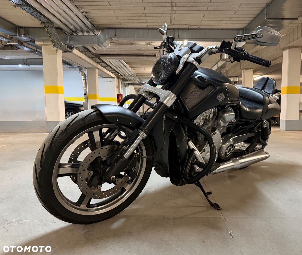 Harley-Davidson V-Rod Muscle - 2