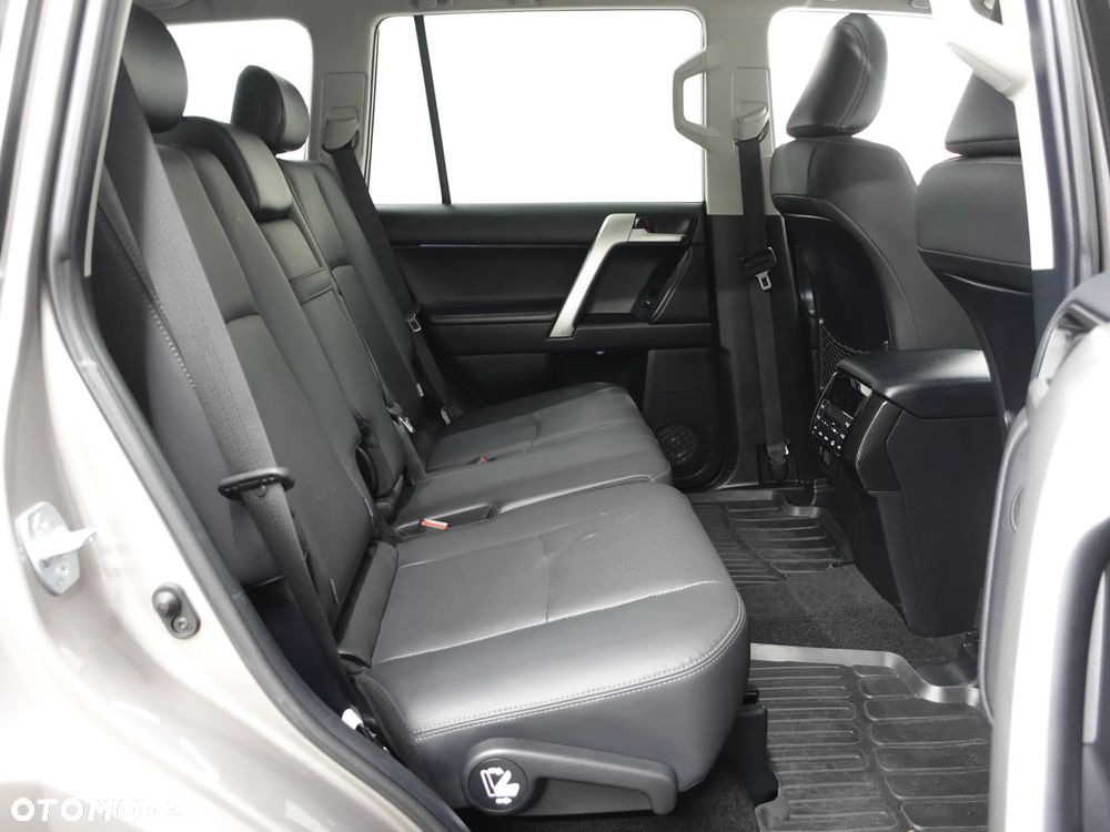 Toyota Land Cruiser 2.8 D-4D Automatik Executive - 20