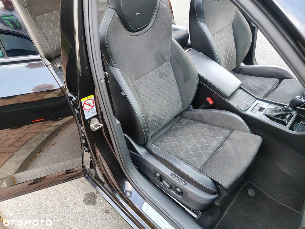 Skoda Superb 2.0 TDI DSG Sportline - 19