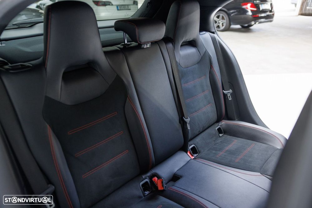 Mercedes-Benz A 200 d AMG Line Aut. - 33