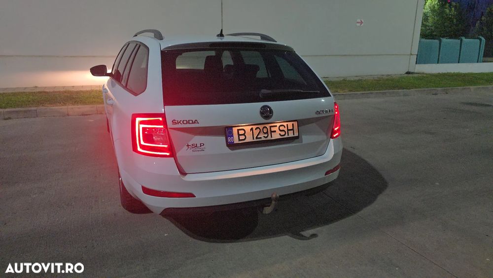 Skoda Octavia 2.0 TDI DSG Ambition - 23