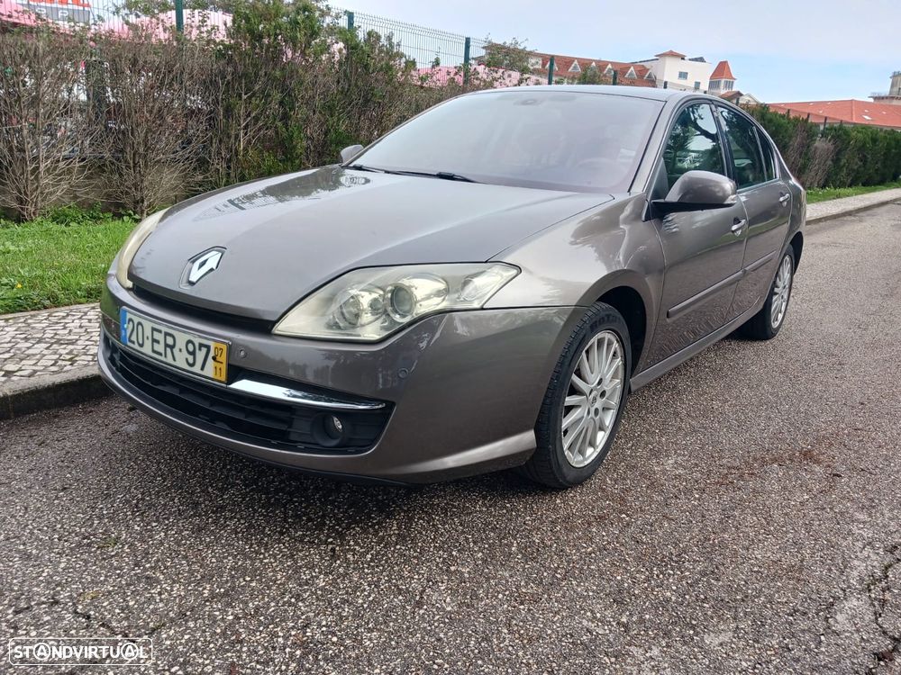 Renault Laguna 2.0 dCi Dynamique S - 9