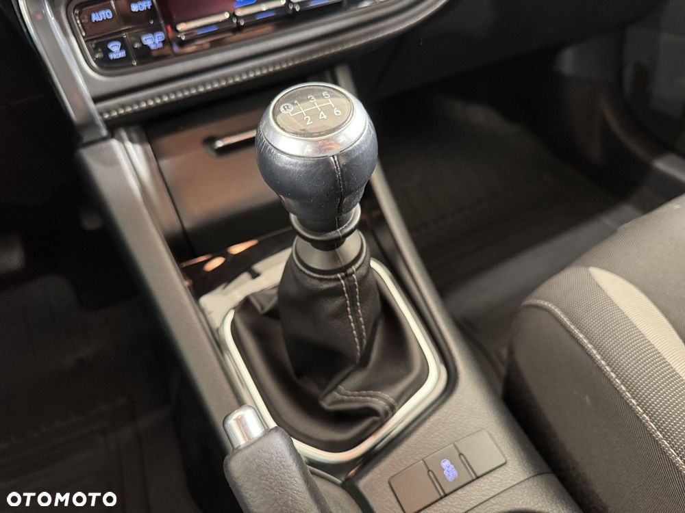Toyota Auris - 18