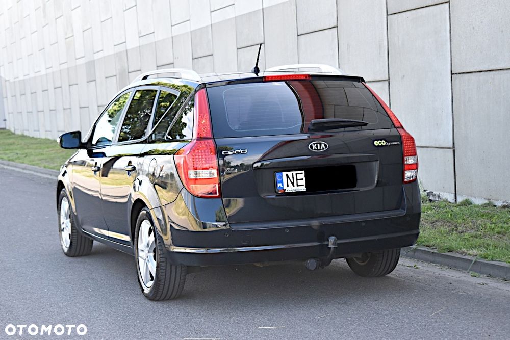 Kia Ceed - 15