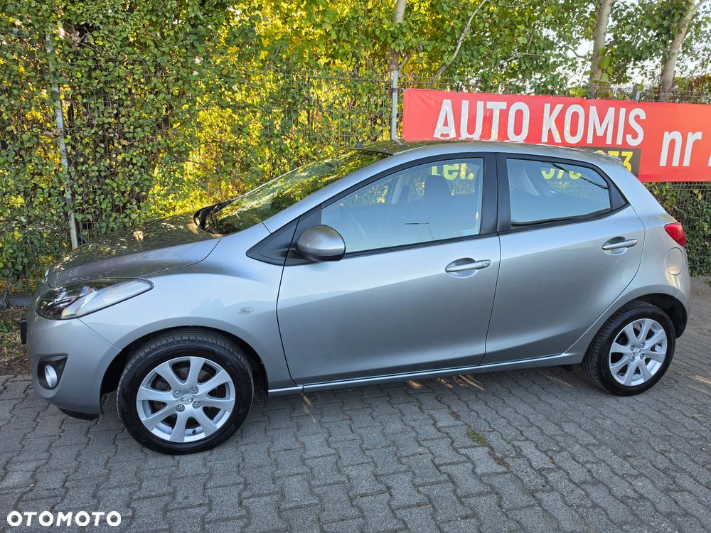 Mazda 2 - 24