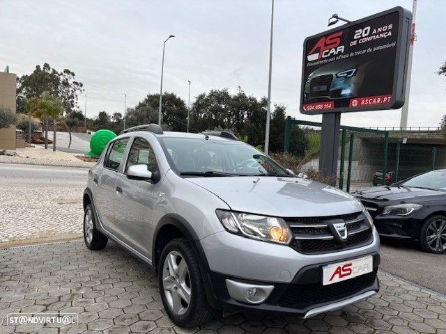 Dacia Sandero 0.9 TCe Stepway - 1