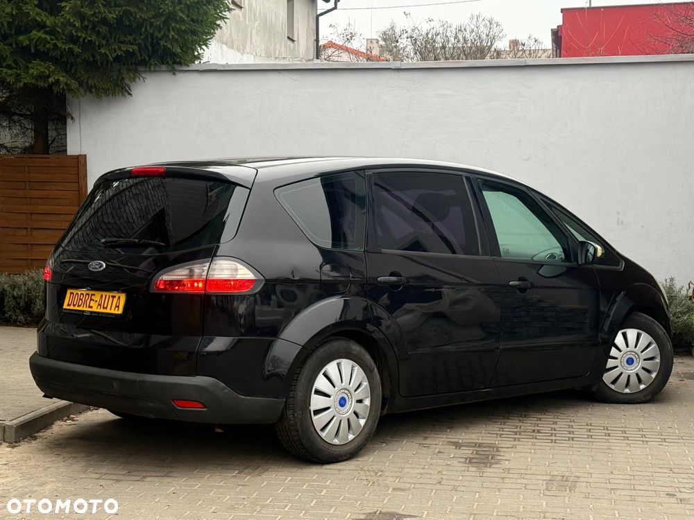 Ford S-Max 2.0 Titanium - 32