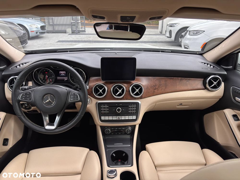 Mercedes-Benz GLA 250 4Matic 8G-DCT Edition 1 - 28