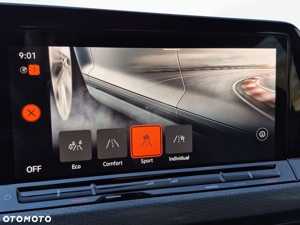 Volkswagen Golf VIII 2.0 TSI GTI DSG - 23