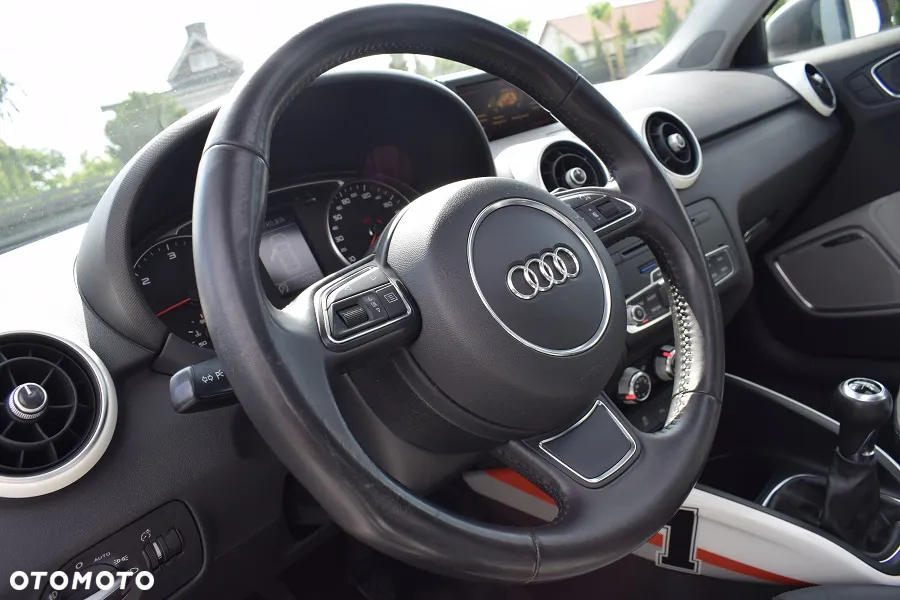 Audi A1 1.6 TDI S line edition m S line Sportpaket - 19