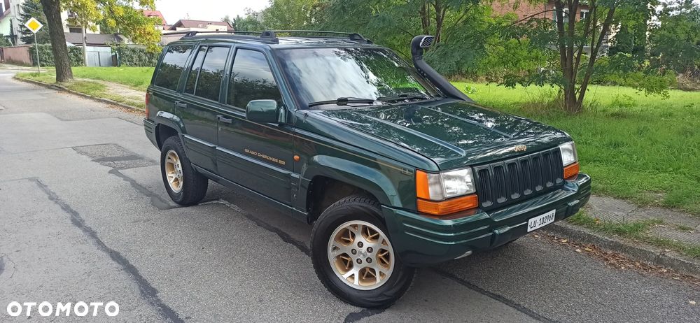 Jeep Grand Cherokee - 1