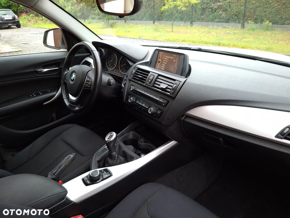 BMW Seria 1 116i Sport Line - 7