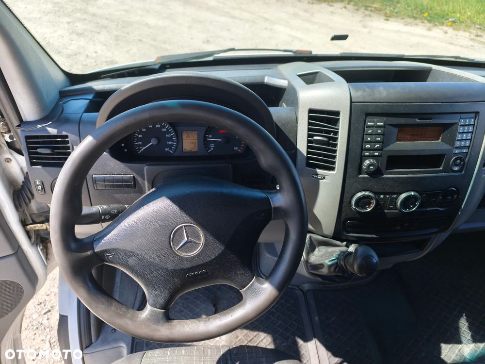 Mercedes-Benz Sprinter - 8