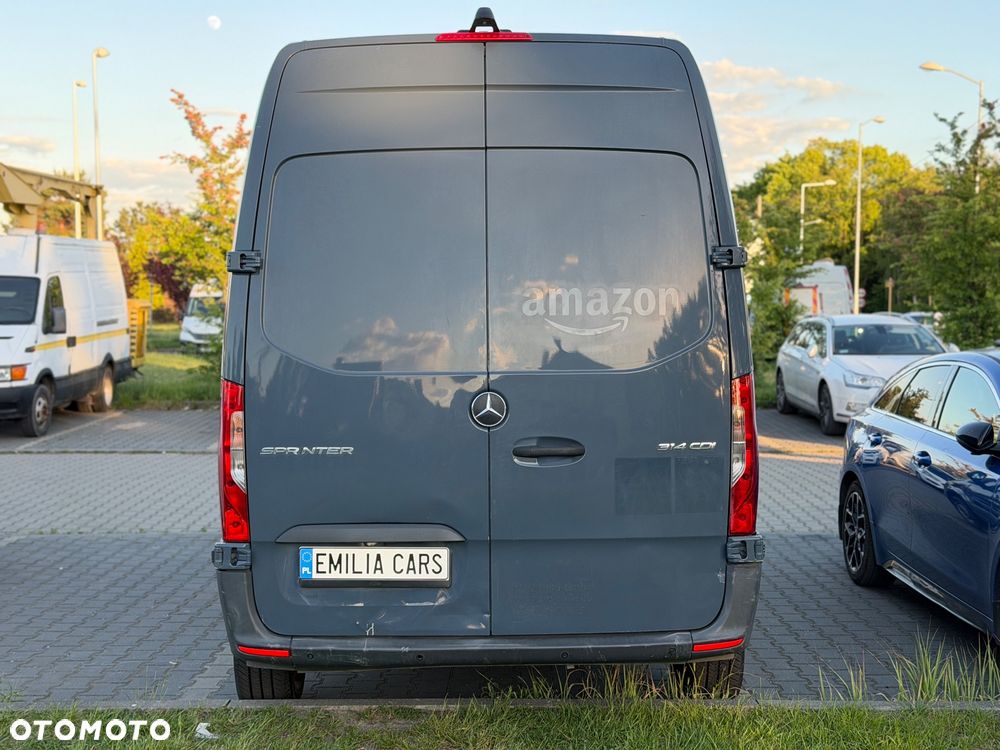 Mercedes-Benz Sprinter - 20