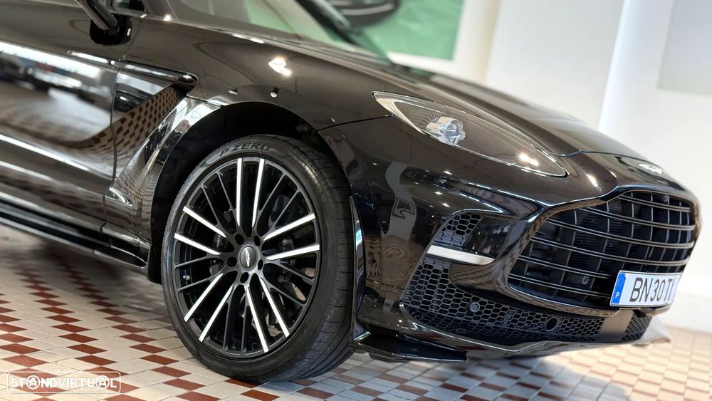 Aston Martin DBX 707 - 14