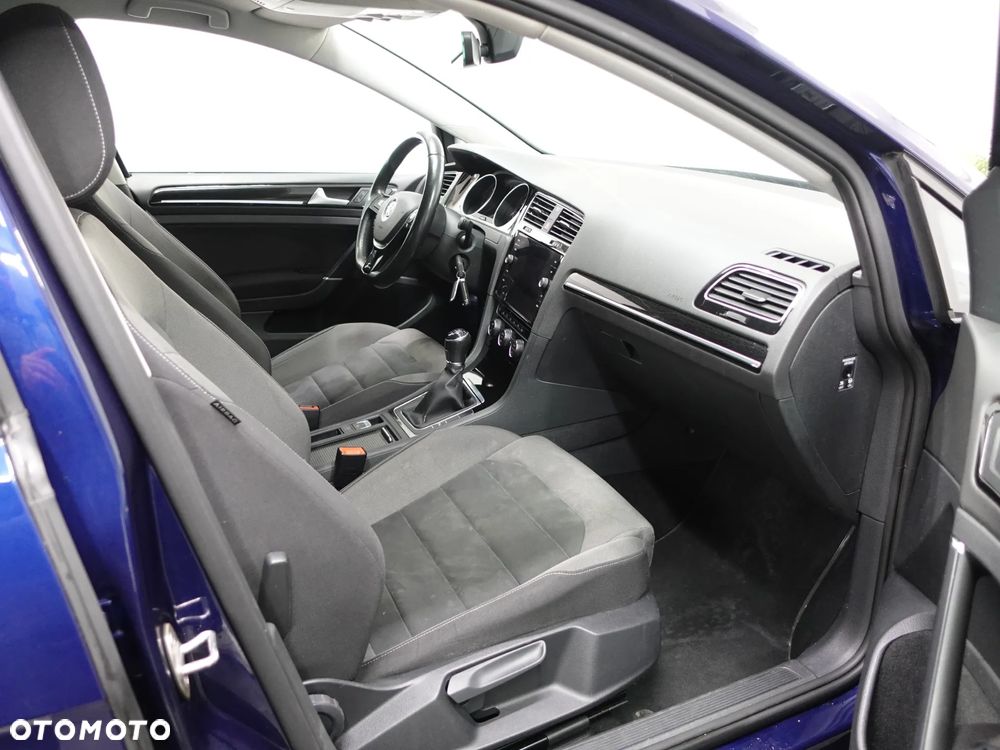 Volkswagen Golf 2.0 TDI SCR Highline - 27