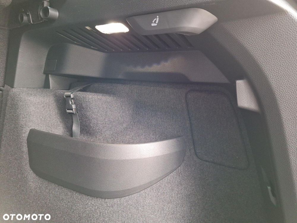 Skoda Karoq 2.0 TDI SCR 4x4 Sportline DSG - 36