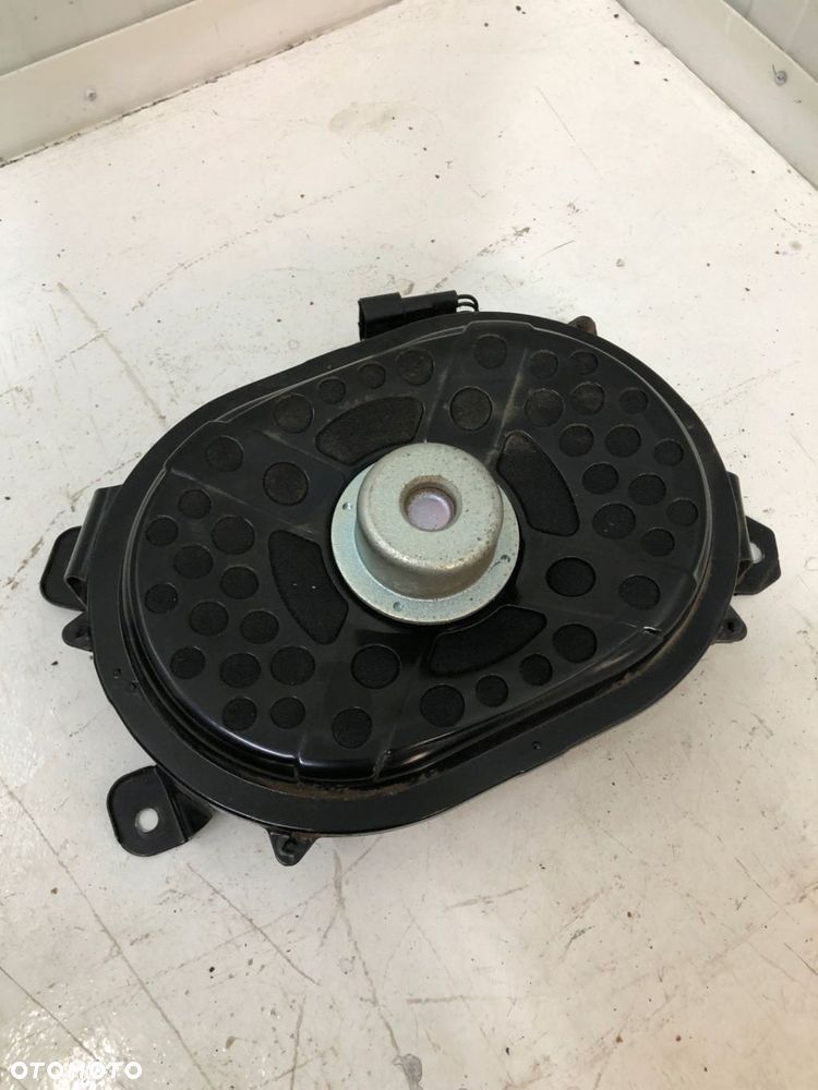 RANGE ROVER VELAR L560 2.0 DIESEL GŁOŚNIK SUBWOOFER - 2