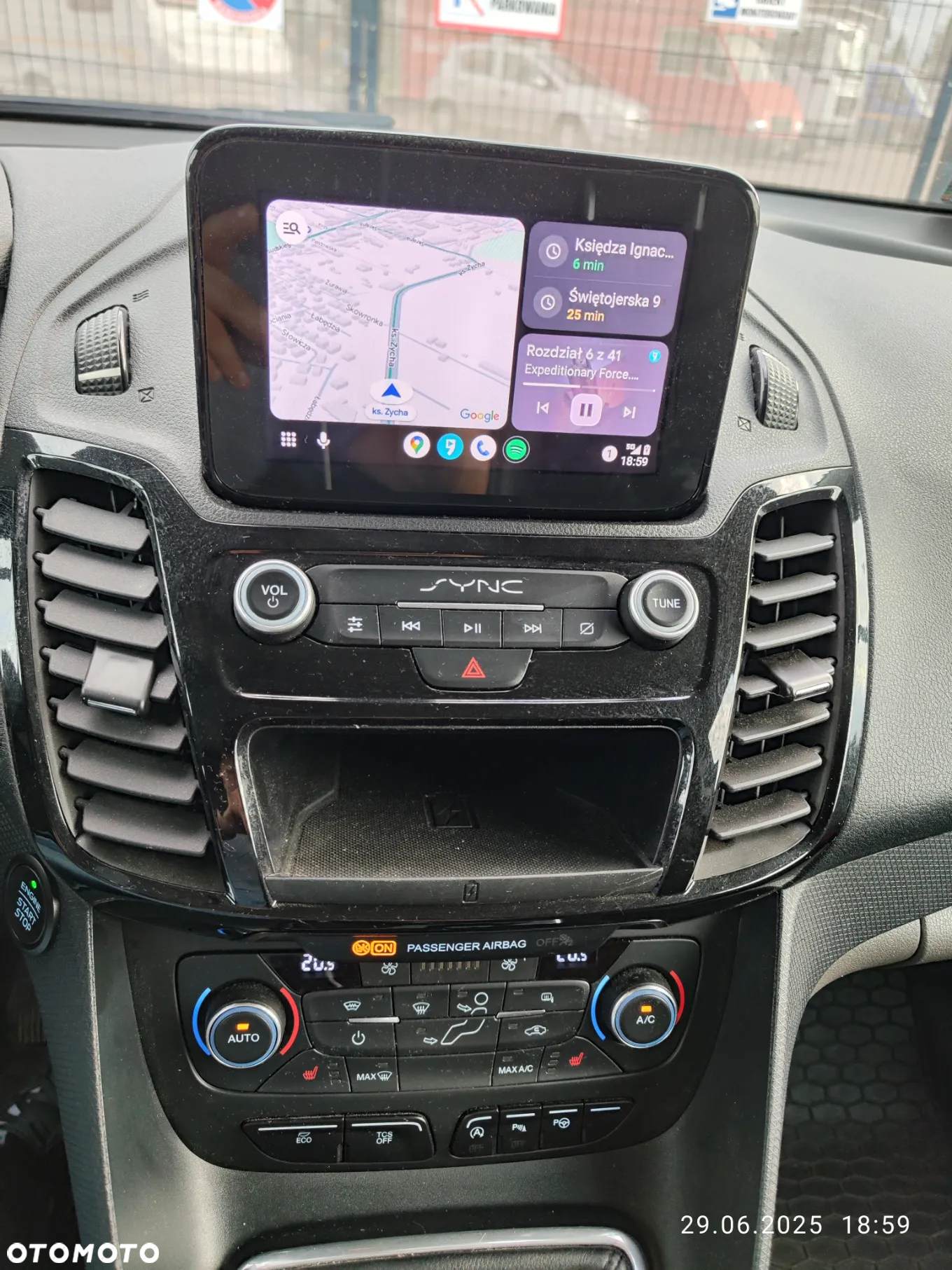 Ford Connect - 11