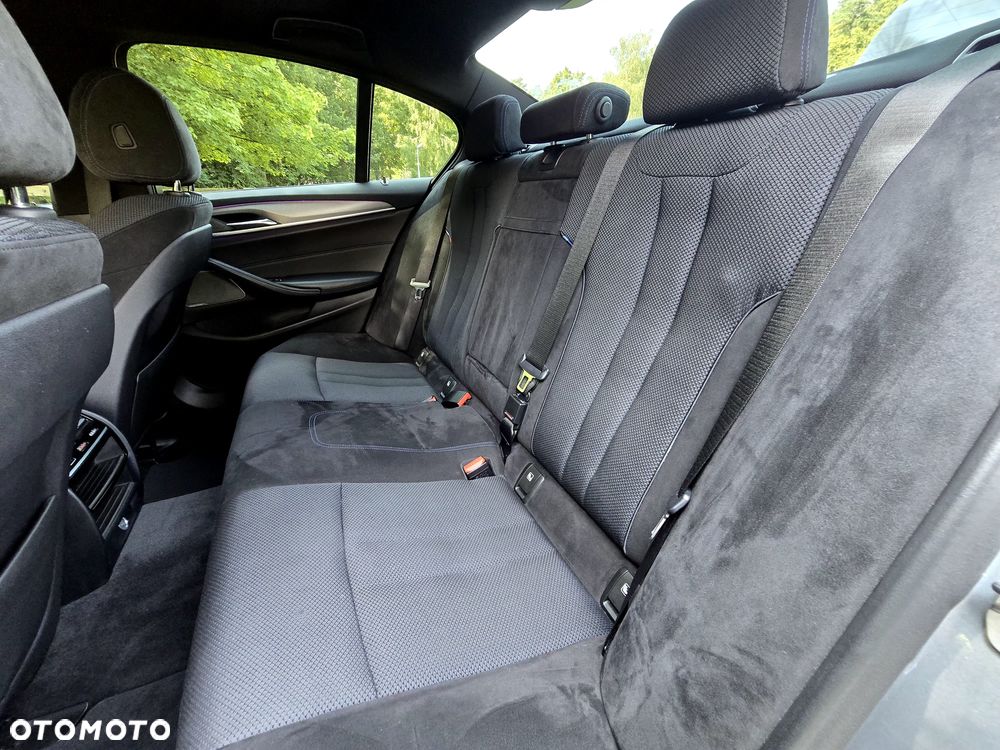 BMW Seria 5 530d M Sport sport - 29