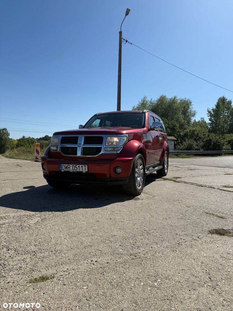 Dodge Nitro - 1