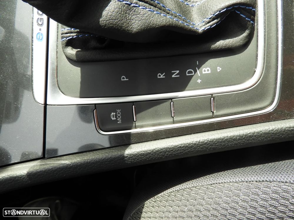 VW e-Golf AC/DC - 13