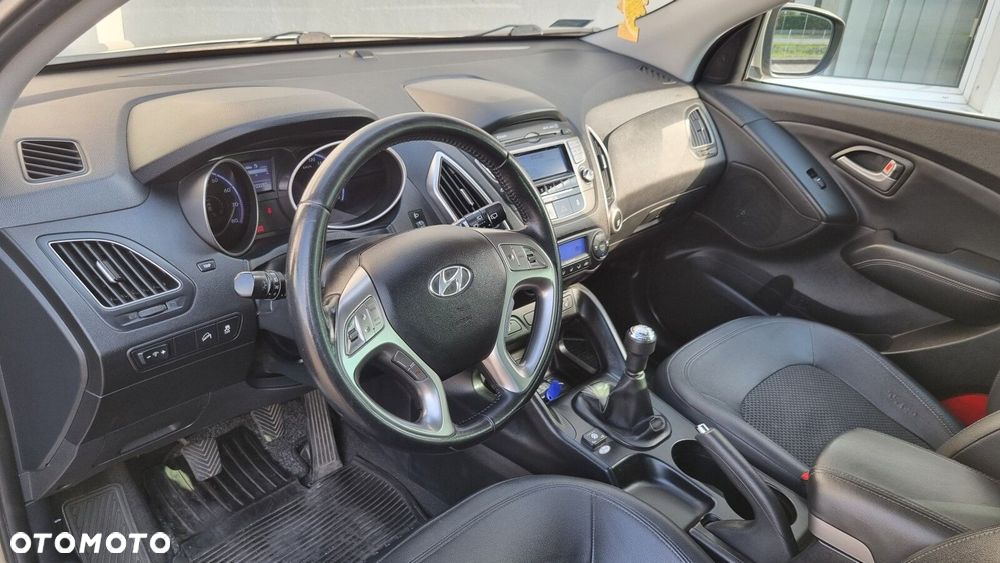 Hyundai ix35 - 11