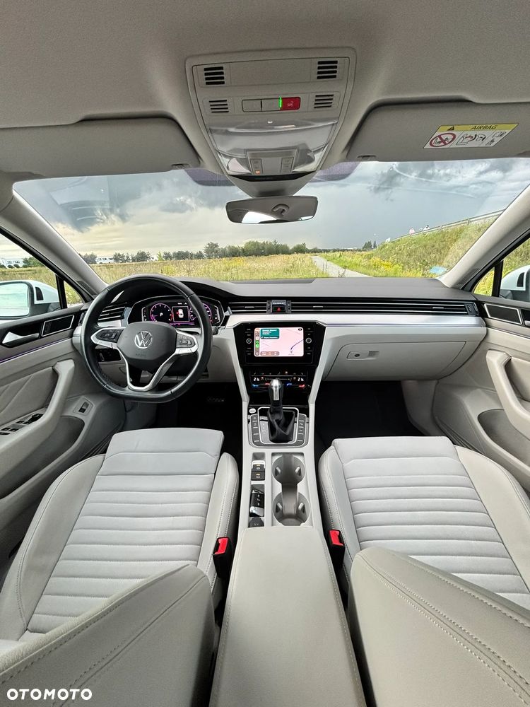 Volkswagen Passat 2022 photo 4