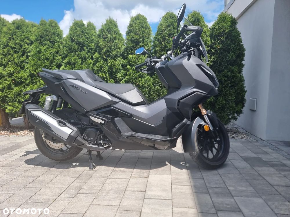 Honda ADV350 - 2