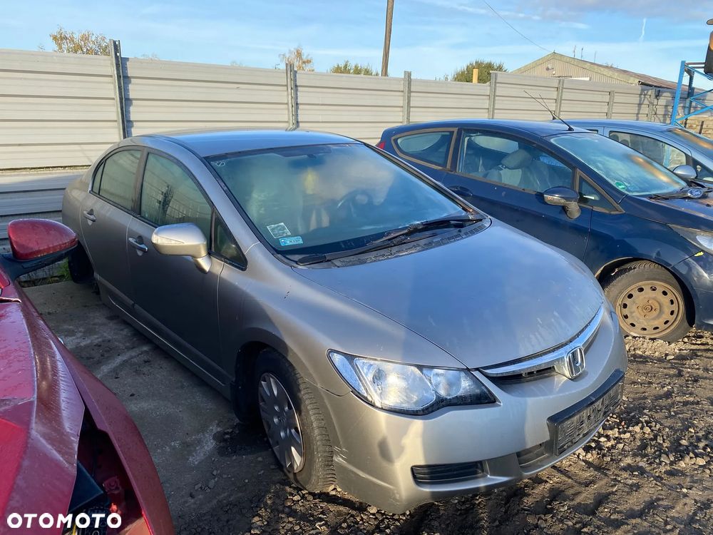 267/HONDA CIVIC VIII - 6
