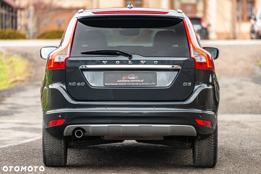 Volvo XC 60 D3 Momentum - 17