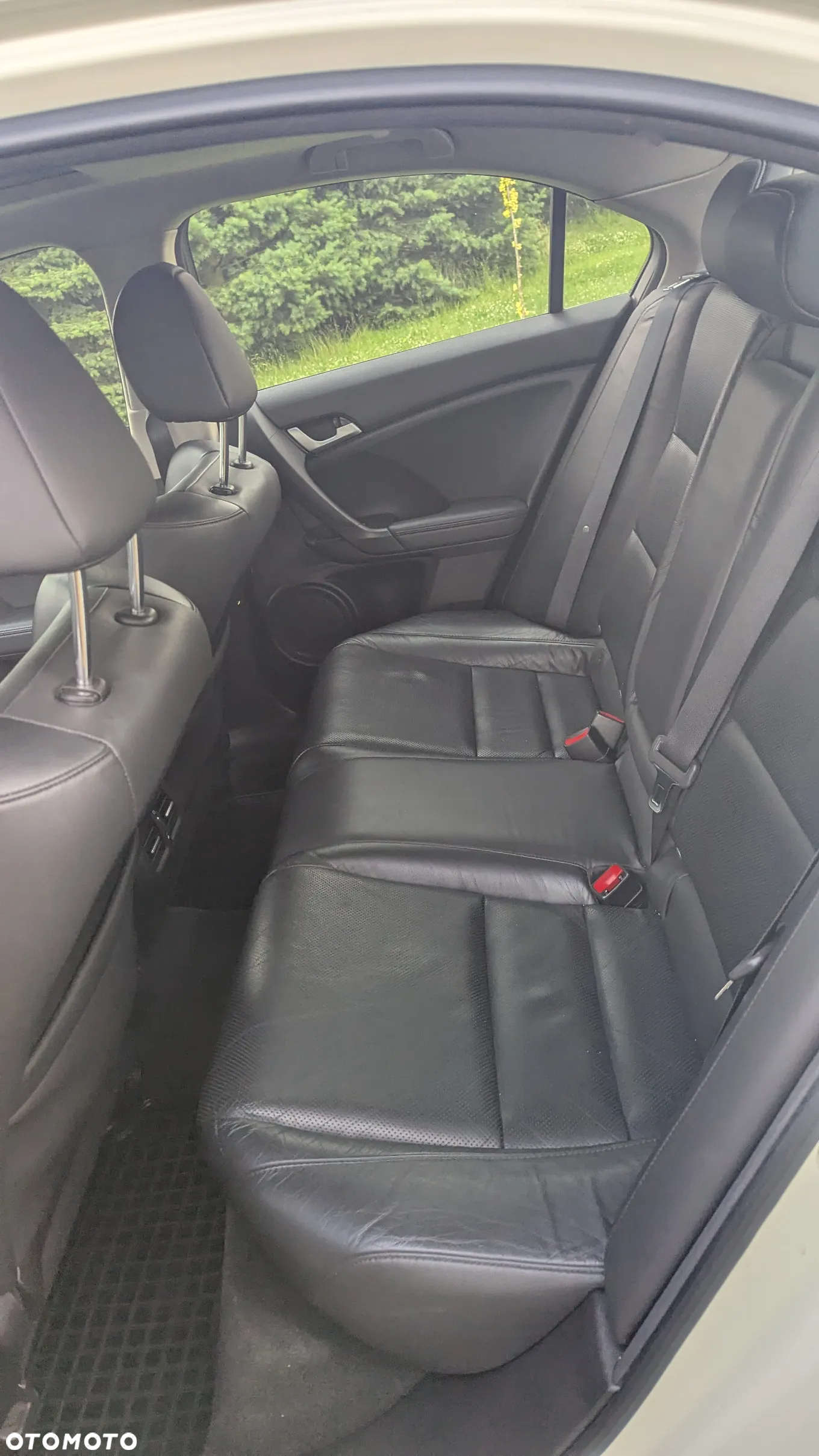 Honda Accord 2.0 Executive Nav - 12