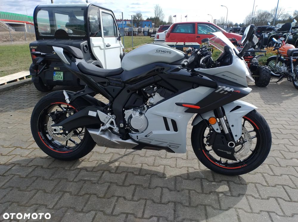 CFMoto SR - 7