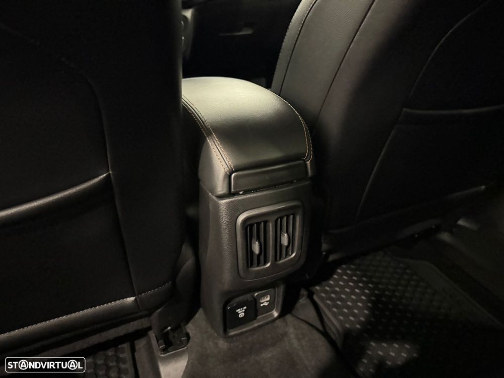 Jeep Compass 2.0 M-Jet Limited Auto - 34