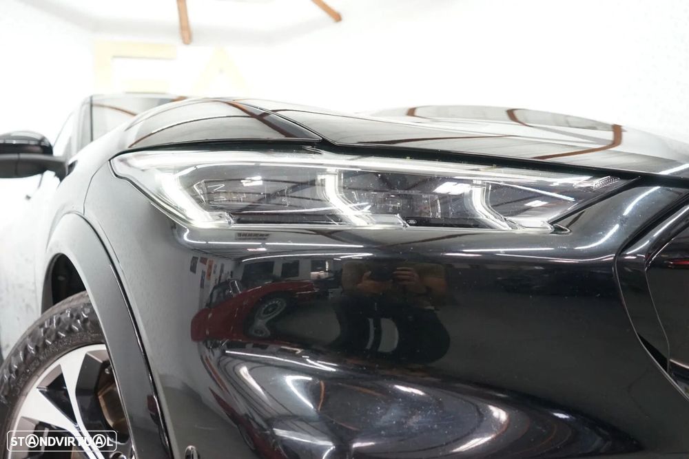 Ford Mustang Mach-E - 8