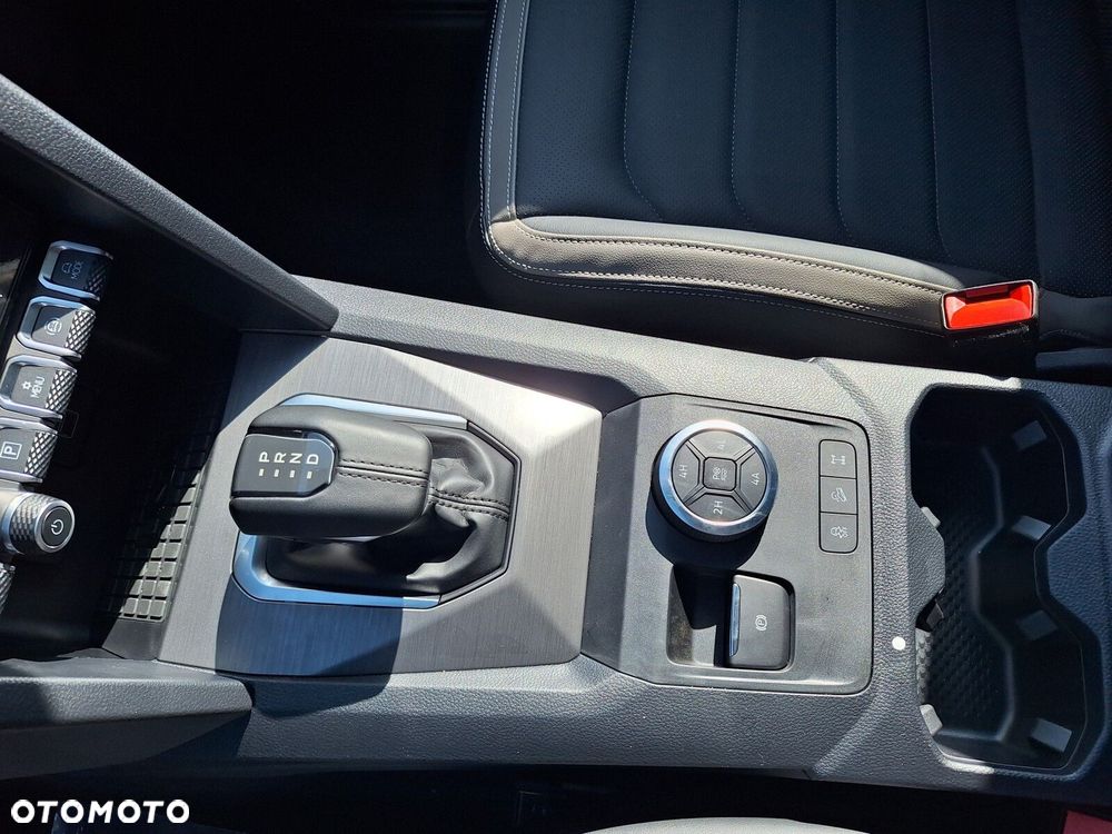 Volkswagen Amarok - 18
