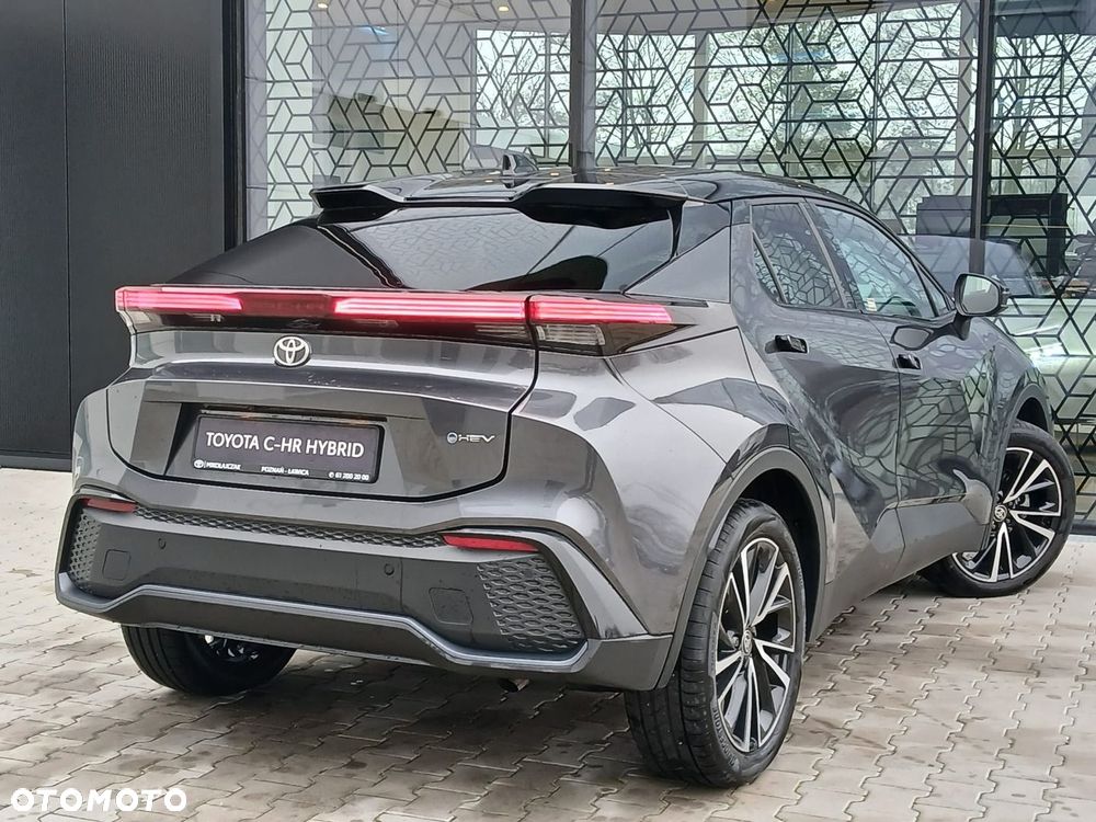 Toyota C-HR - 12