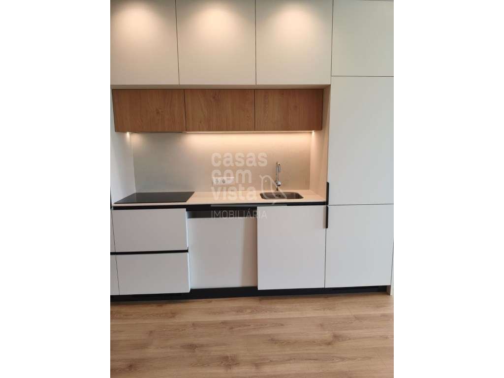 Apartamento T1 para arrendar em Santa Clara no empreendimento Almaluz - Grande imagem: 5/18
