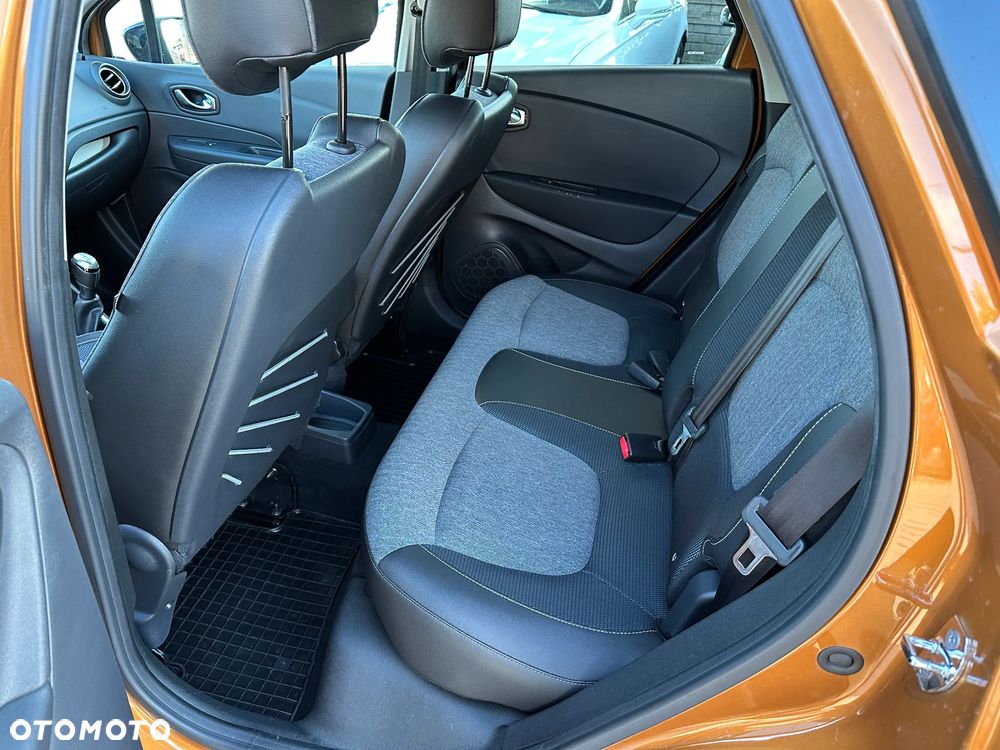 Renault Captur - 19