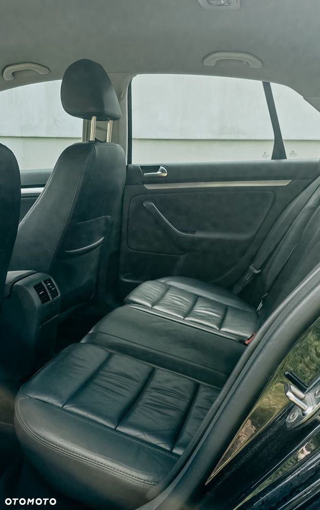 Volkswagen Jetta 1.9 TDI Comfortline - 13