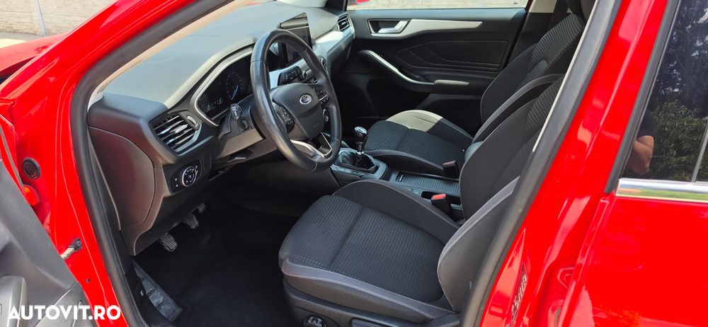 Ford Focus 1.0 EcoBoost Connected - 9