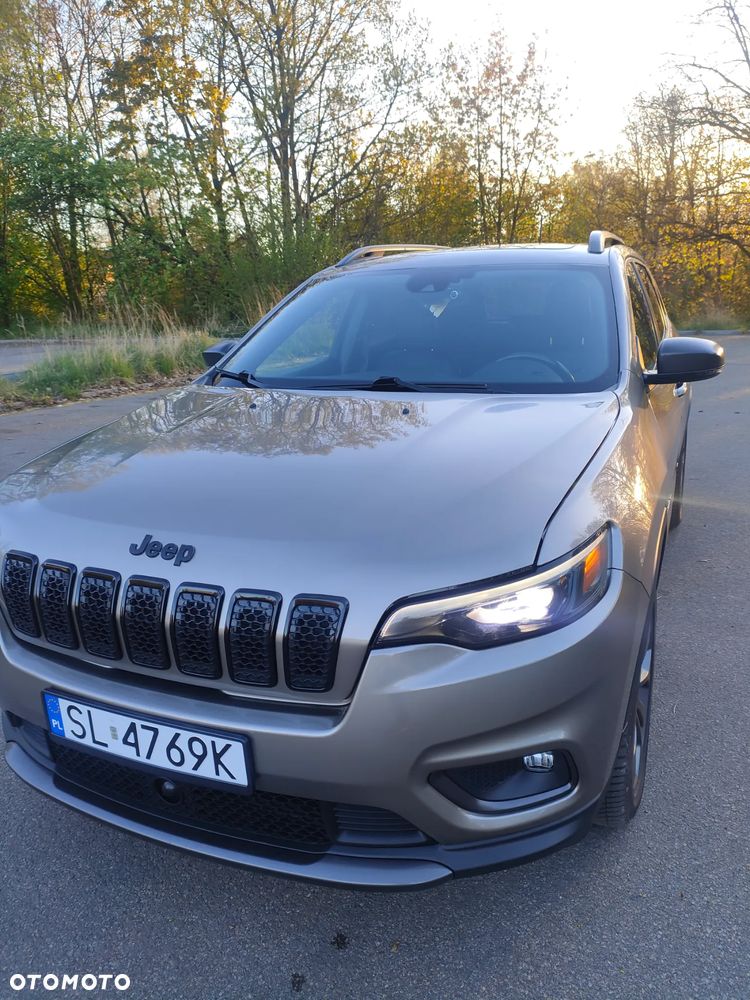 Jeep Cherokee - 1
